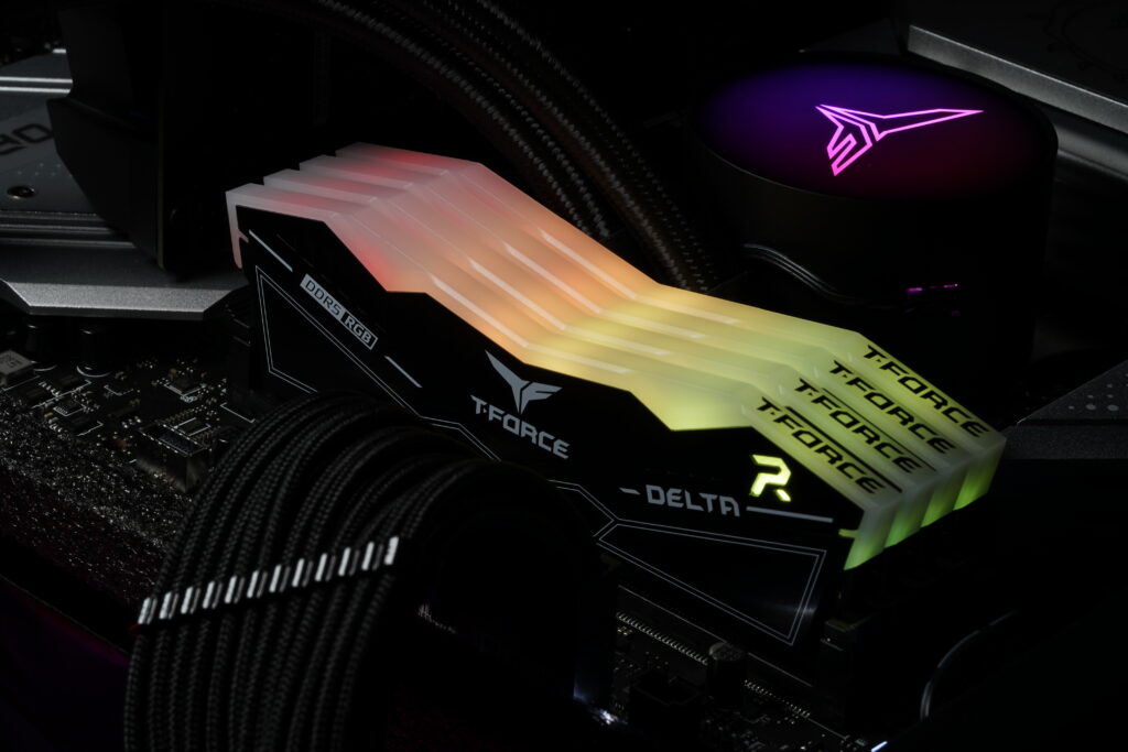 DELTA_RGB_DDR5